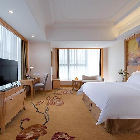 Vienna International Hotel Shenzhen Hua'Nan City Exterior photo